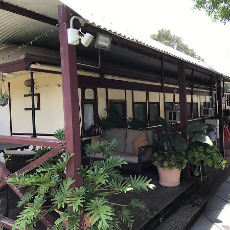 Dongara Breeze Inn Exterior photo