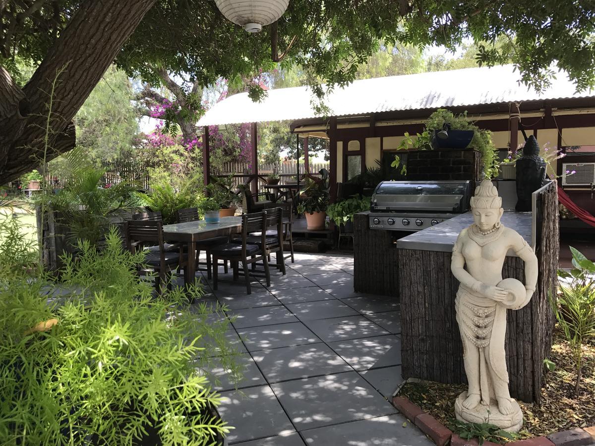 Dongara Breeze Inn Exterior photo