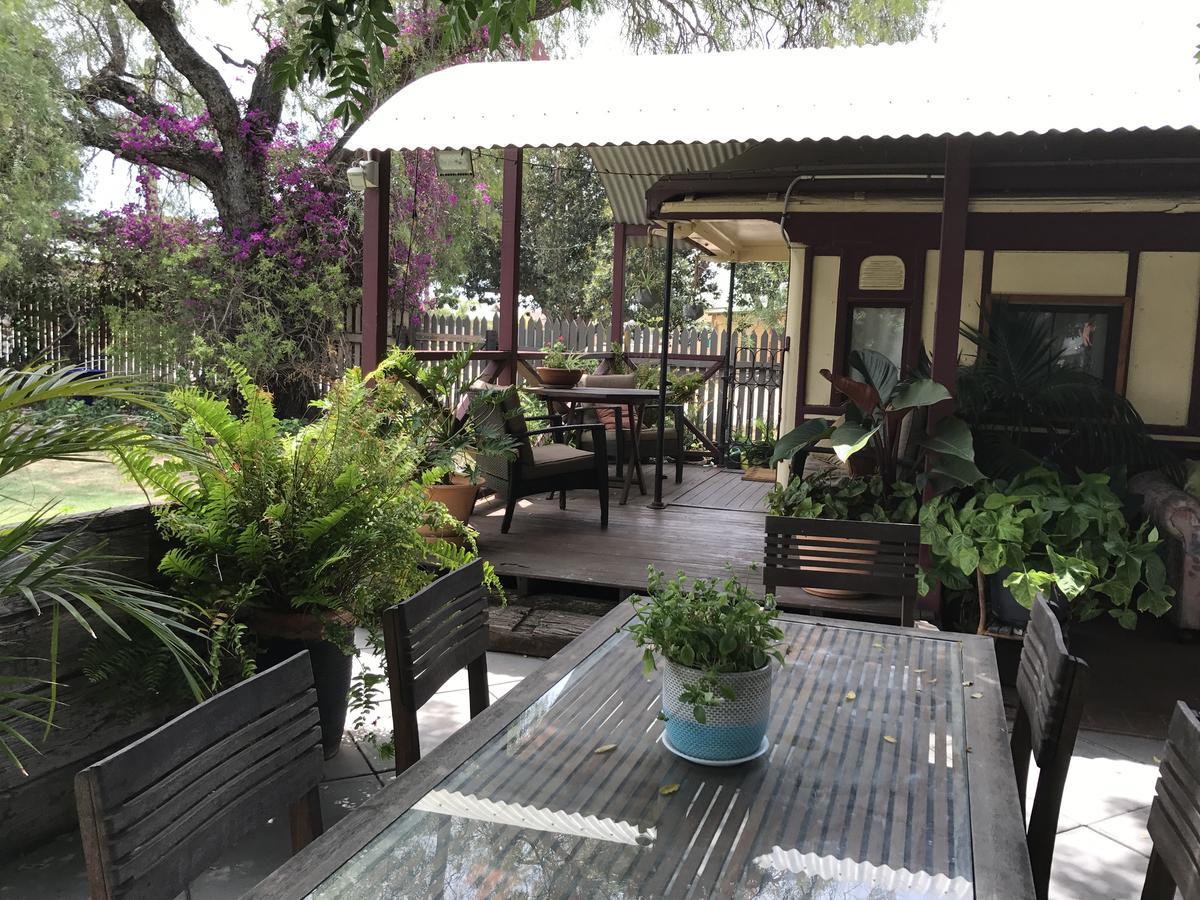 Dongara Breeze Inn Exterior photo